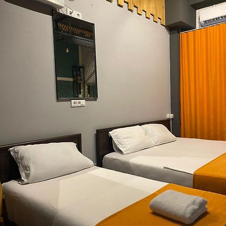 Hotel In Time Prizren Bagian luar foto