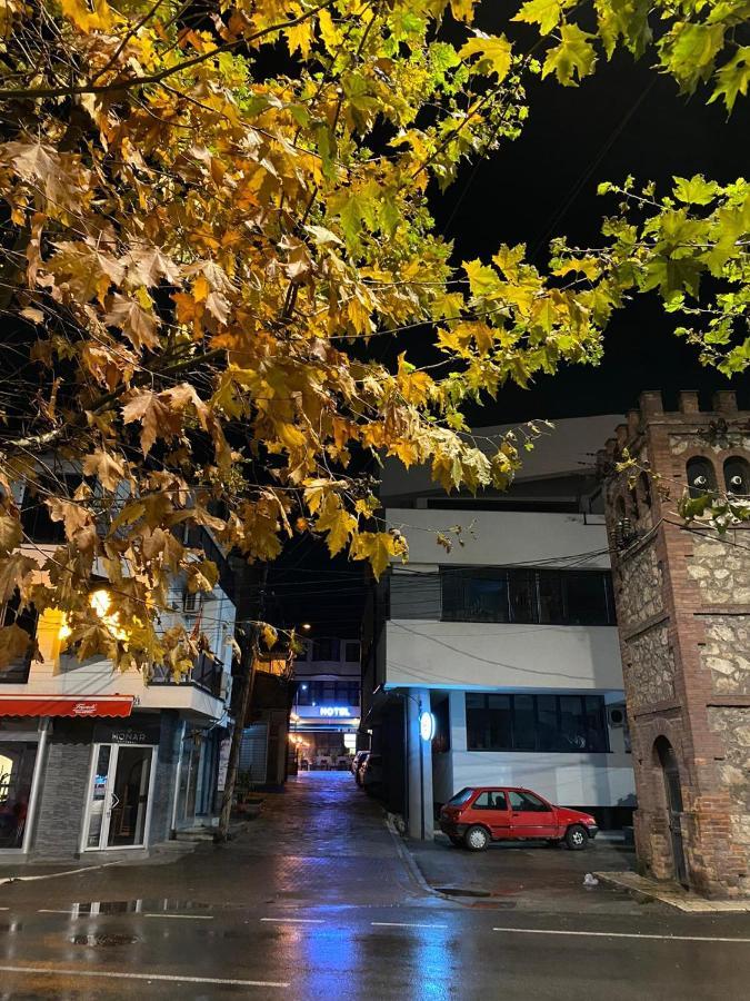 Hotel In Time Prizren Bagian luar foto