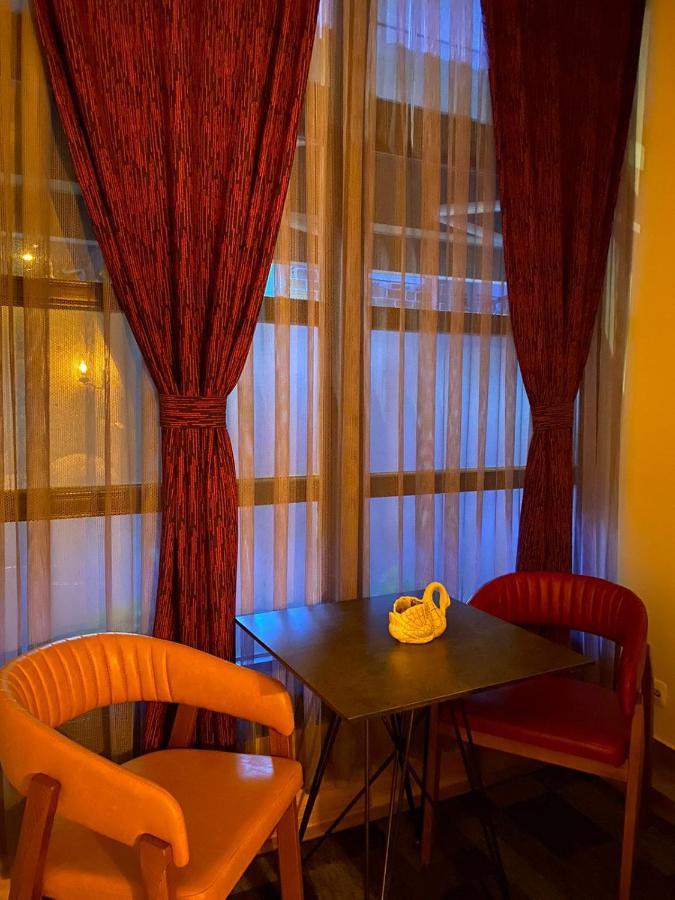 Hotel In Time Prizren Bagian luar foto