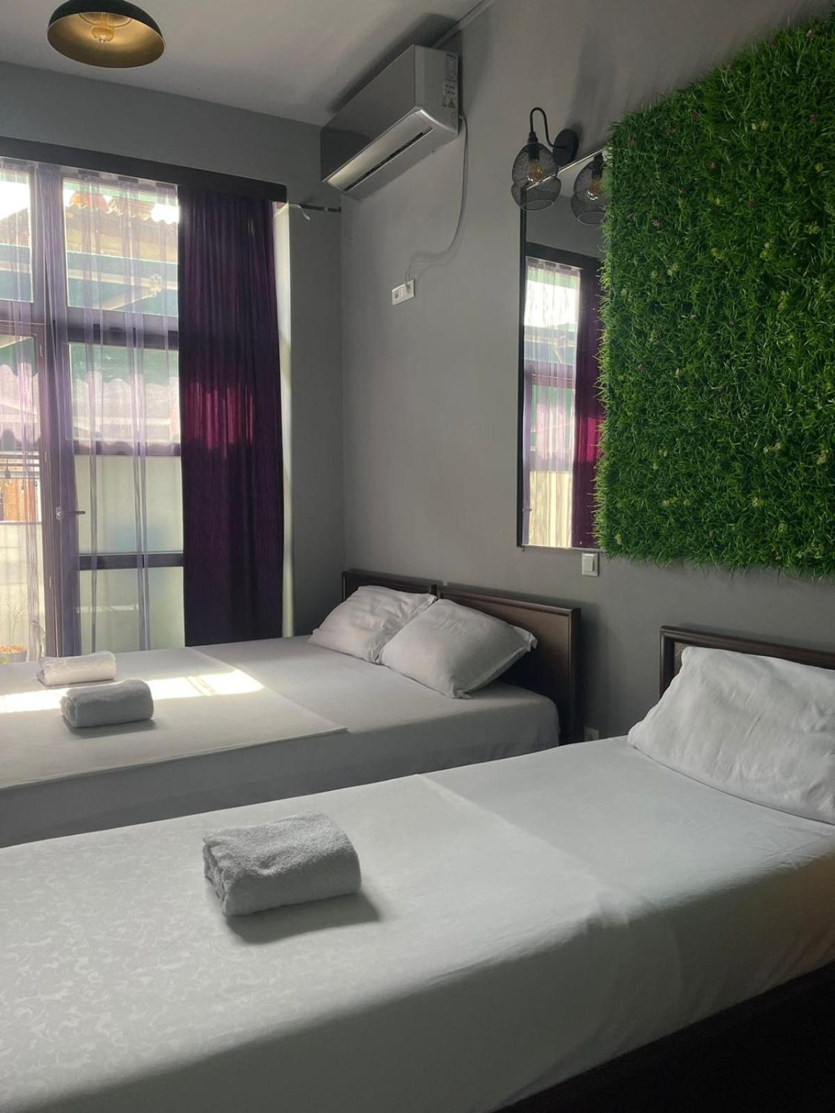 Hotel In Time Prizren Bagian luar foto