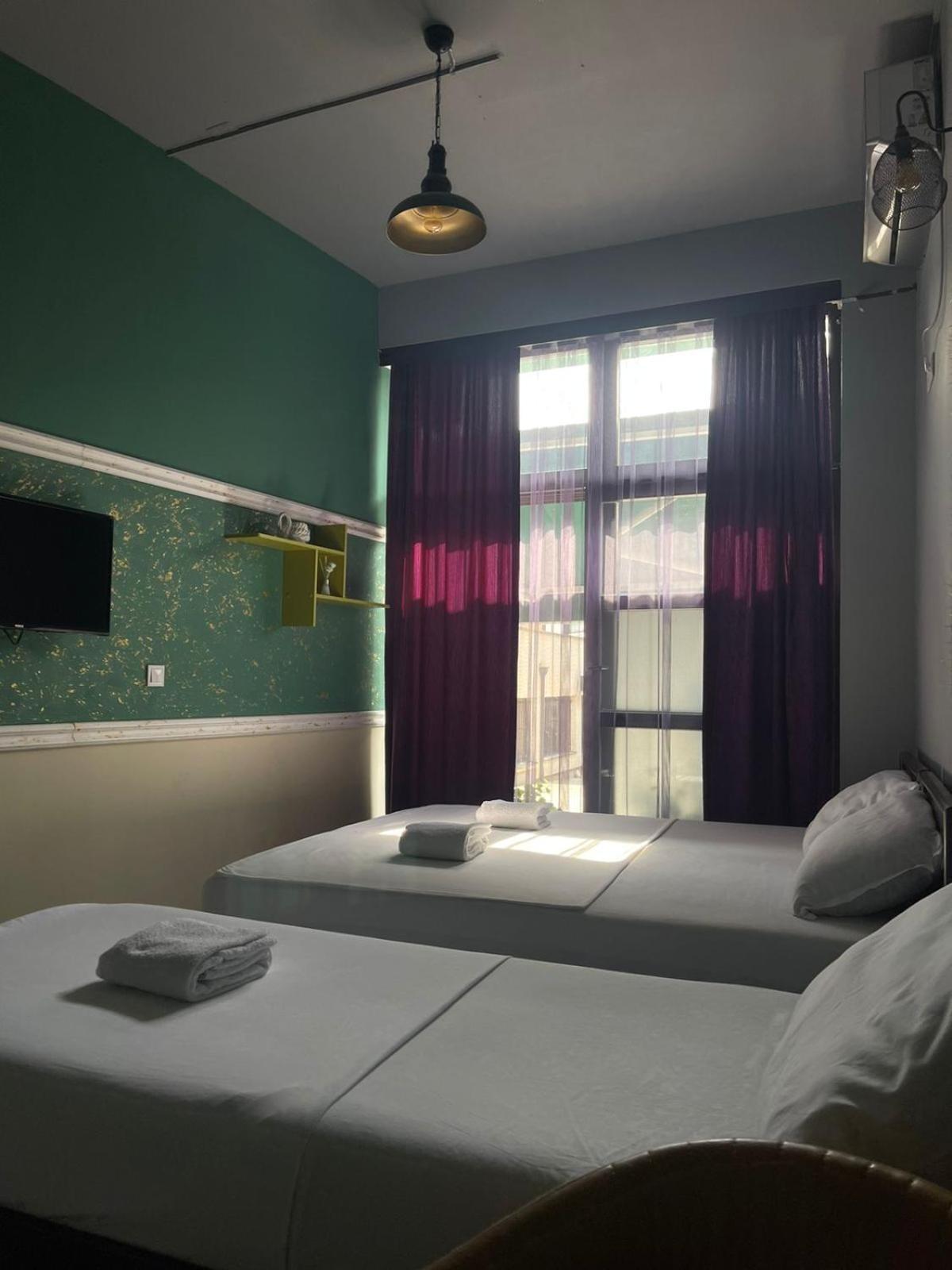 Hotel In Time Prizren Bagian luar foto