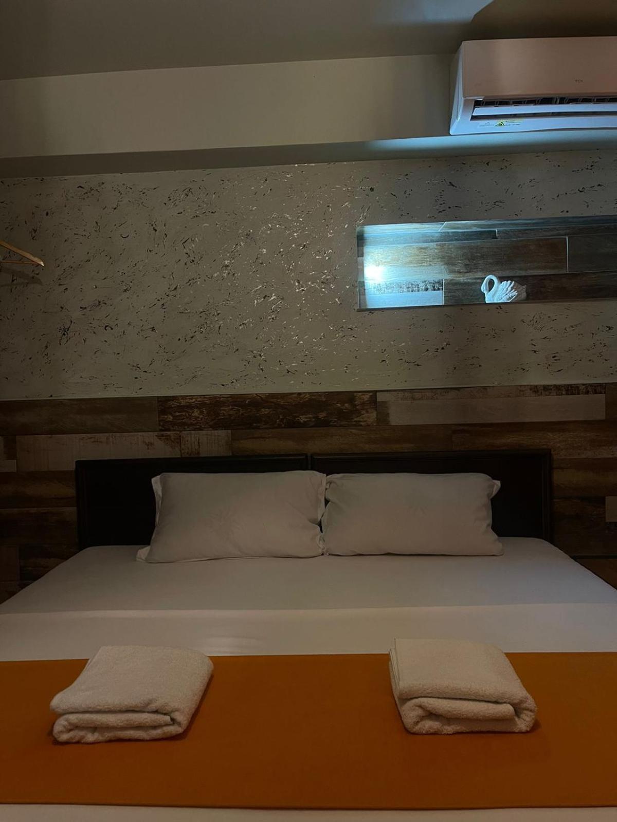 Hotel In Time Prizren Bagian luar foto